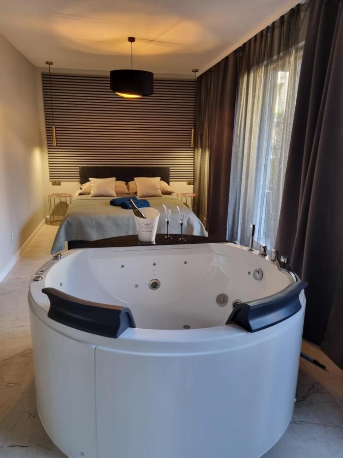 Apartament Jacuzzi Krakau Exterior foto