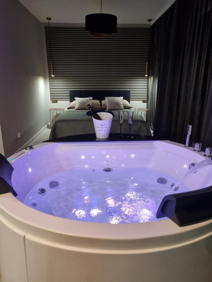 Apartament Jacuzzi Krakau Exterior foto